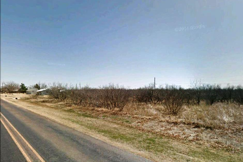 Texas, Hardeman County, 0.25 Acre Quanah, Lots 1 - 3 Block 153, Adjoining, Electricity. TERMS $104/Month