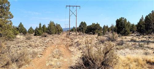 20-acre rolling hills land in Klamath County, Oregon, large lot from Onlinelandsales with scenic landscape and open terrain