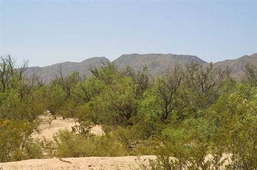 Aerial view of Texas Hudspeth County Sunset Ranches, 20-acre parcel with desert landscape and open plains.